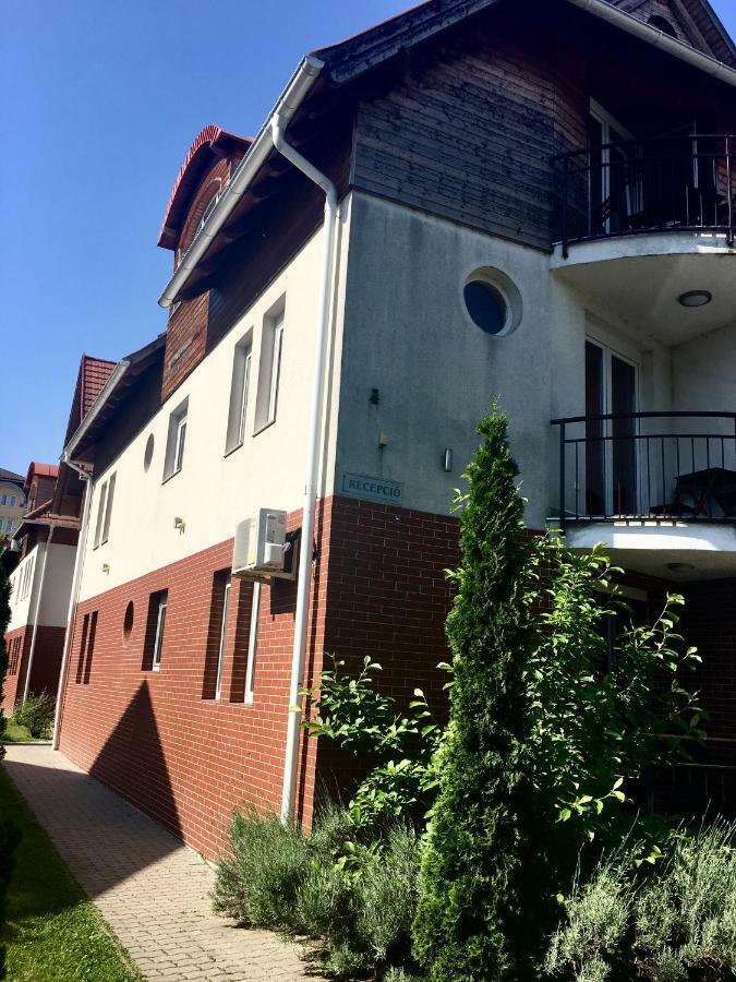 Lake Apartment Hévíz 외부 사진